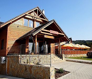 Wellness Pension&Salaš Šariš Park Presov Bagian luar foto